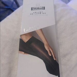 Wolford Velvet De Luxe 50 Black Knee-Highs